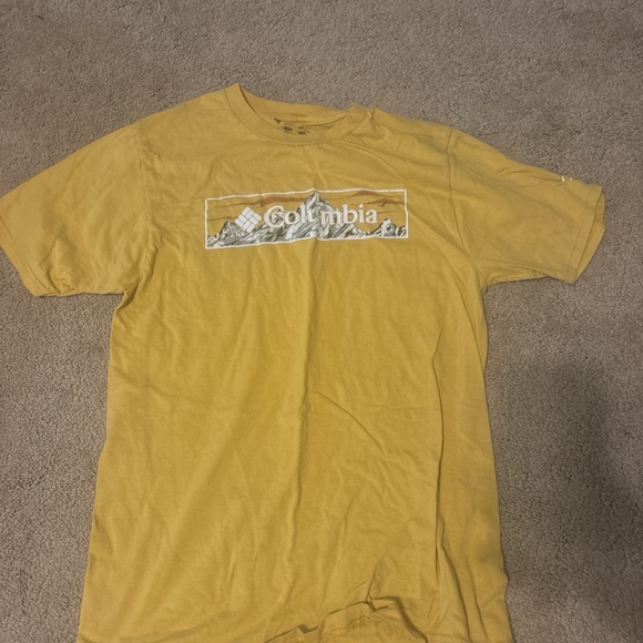 Columbia Men's Mustard Short Sleeve Tee - Picture 1 of 1